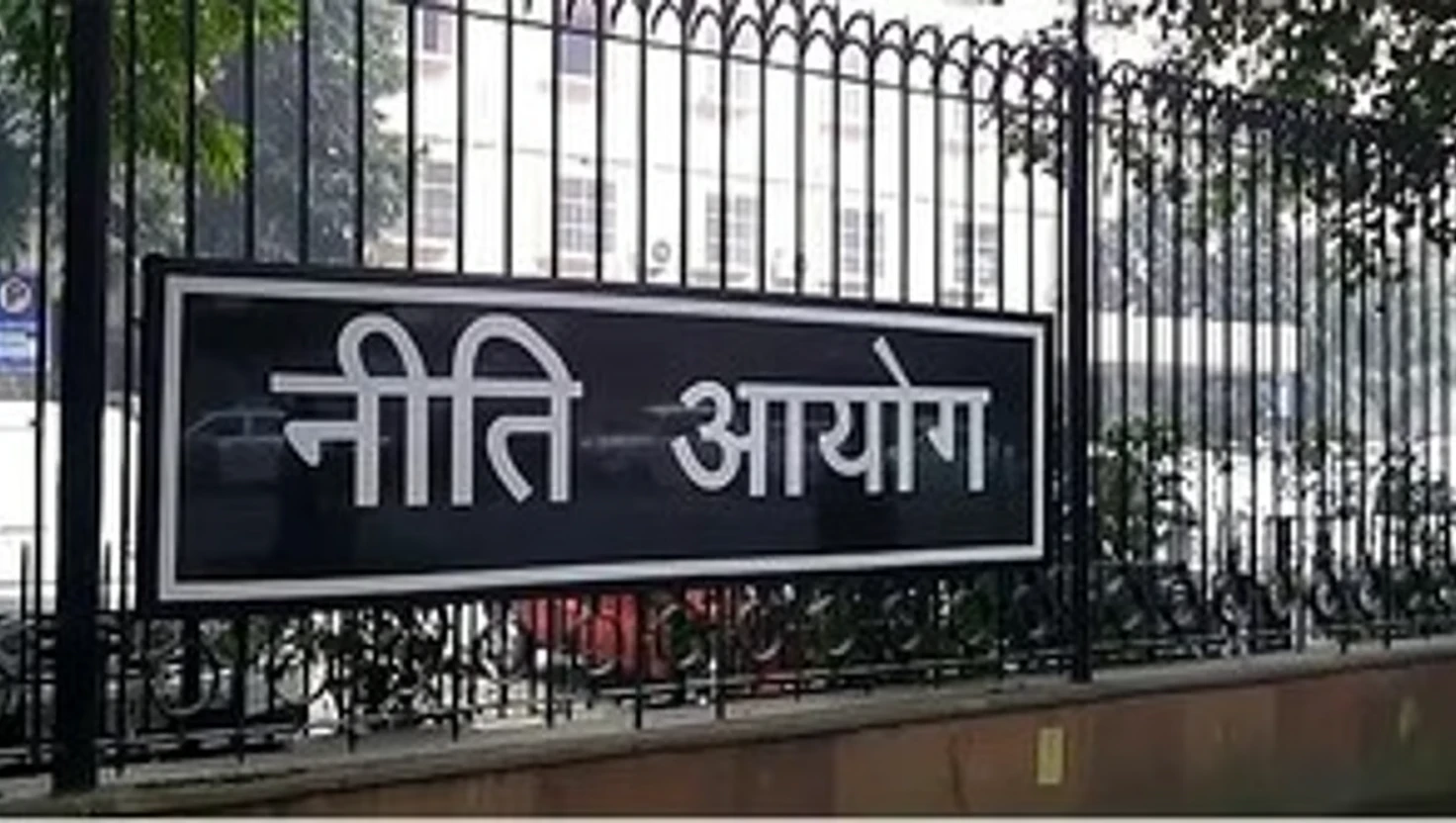 India's Niti Aayog Proposes National EV Policy for 30% Sales by 2030