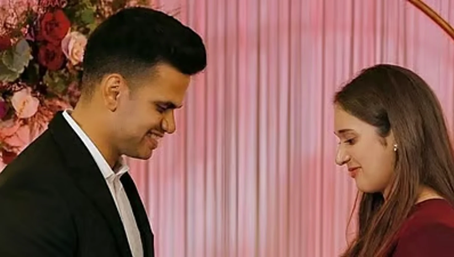 Arjun Tendulkar Engaged to Saaniya Chandok in Private Ceremony
