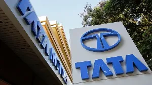 Tata Motors Reports RS 867 Crore Loss for Q2 FY2025-26