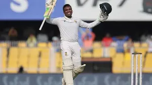 South Africa tighten grip as Senuran Muthusamy’s century shocks India in Guwahati Test
