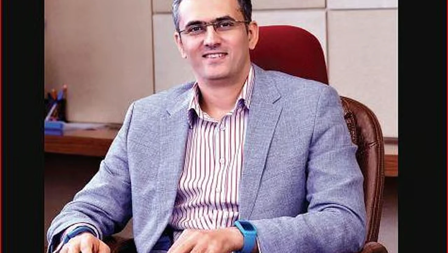 Leadership Change at Yatra Online: Dhruv Shringi Steps Down as CEO