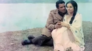 Mumtaz Remembers Dharmendra in Heartfelt Tribute Following His Death