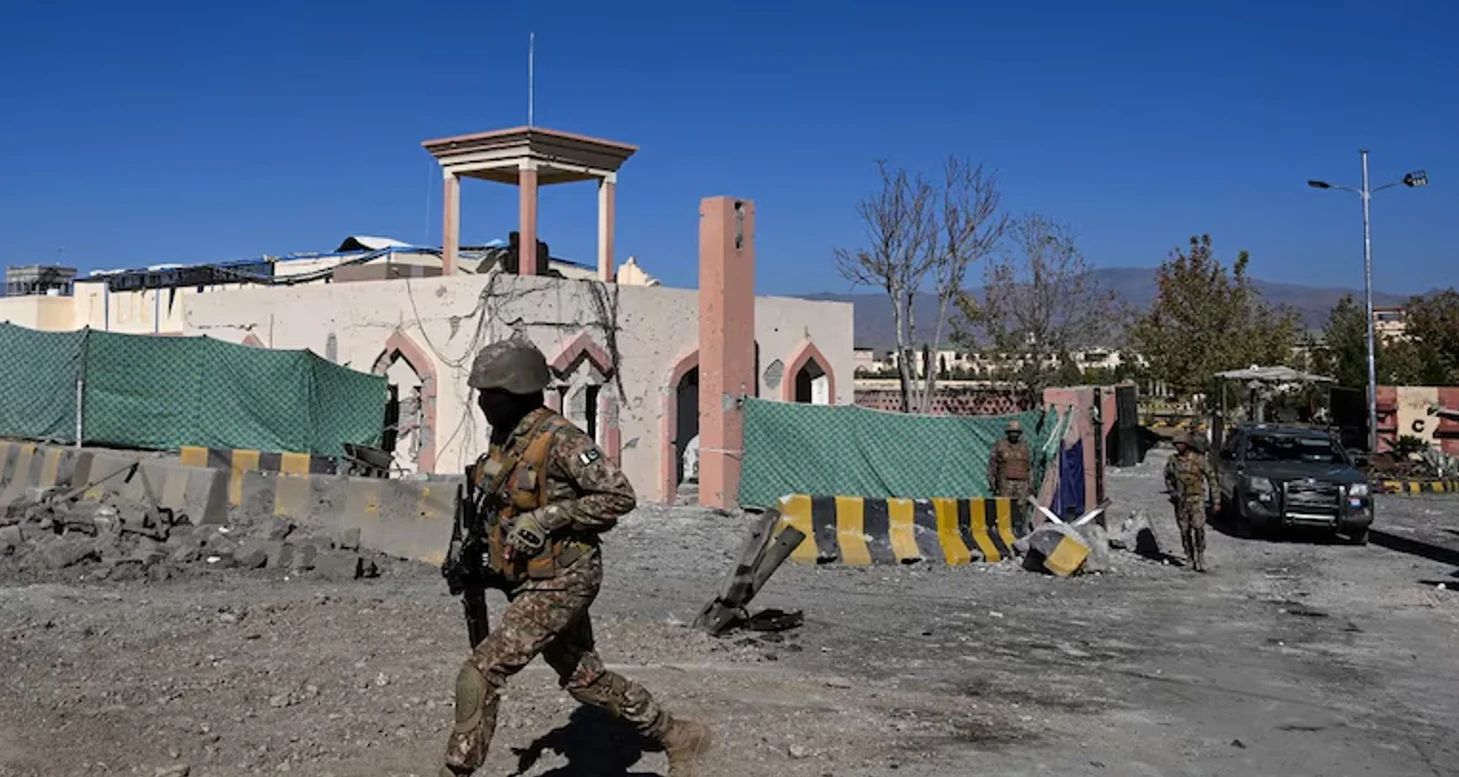 Renewed Clashes Erupt Between Pakistan and Afghanistan Forces