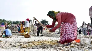 Congress Criticises Government for Renaming Employment Scheme