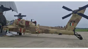 India Receives Final Apache Attack Helicopters from the US
