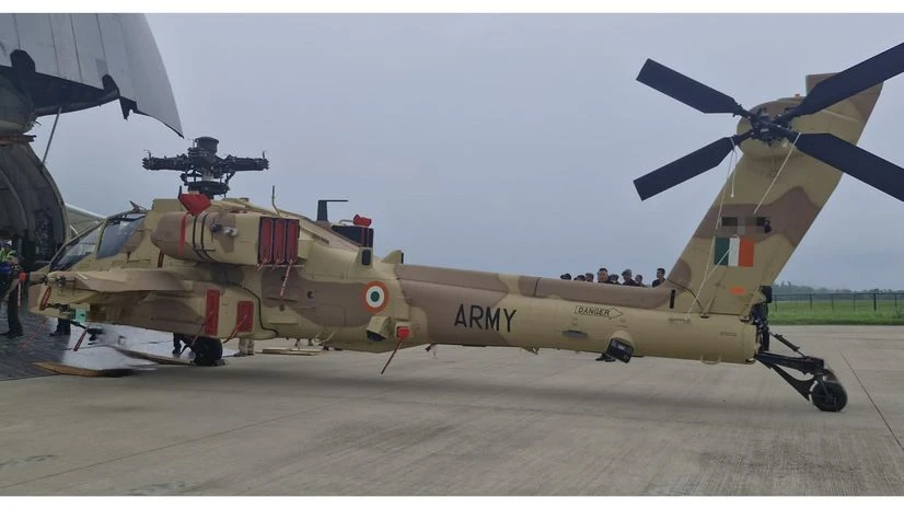 India Receives Final Apache Attack Helicopters from the US