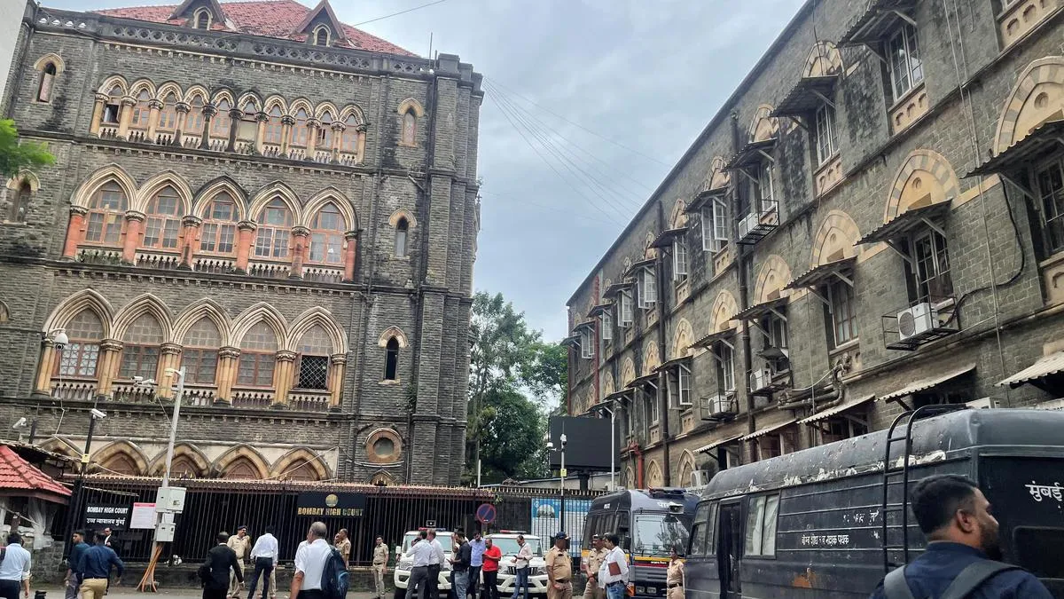 Bomb Threat Prompts Evacuation of Mumbai Courts