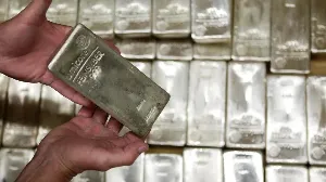 Silver and Gold Prices Reach New Heights Amid Market Turbulence