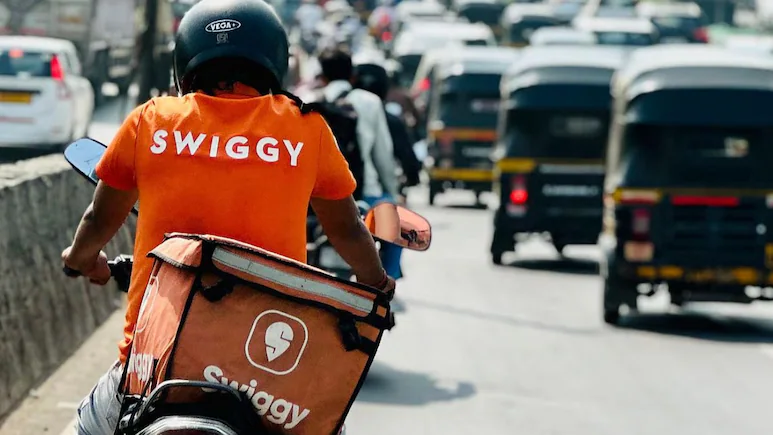 Zomato and Swiggy Increase Payouts for Gig Workers Amid Strike Calls