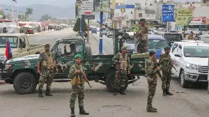 Escalation in Yemen: Saudi Airstrikes Target UAE-Backed Forces