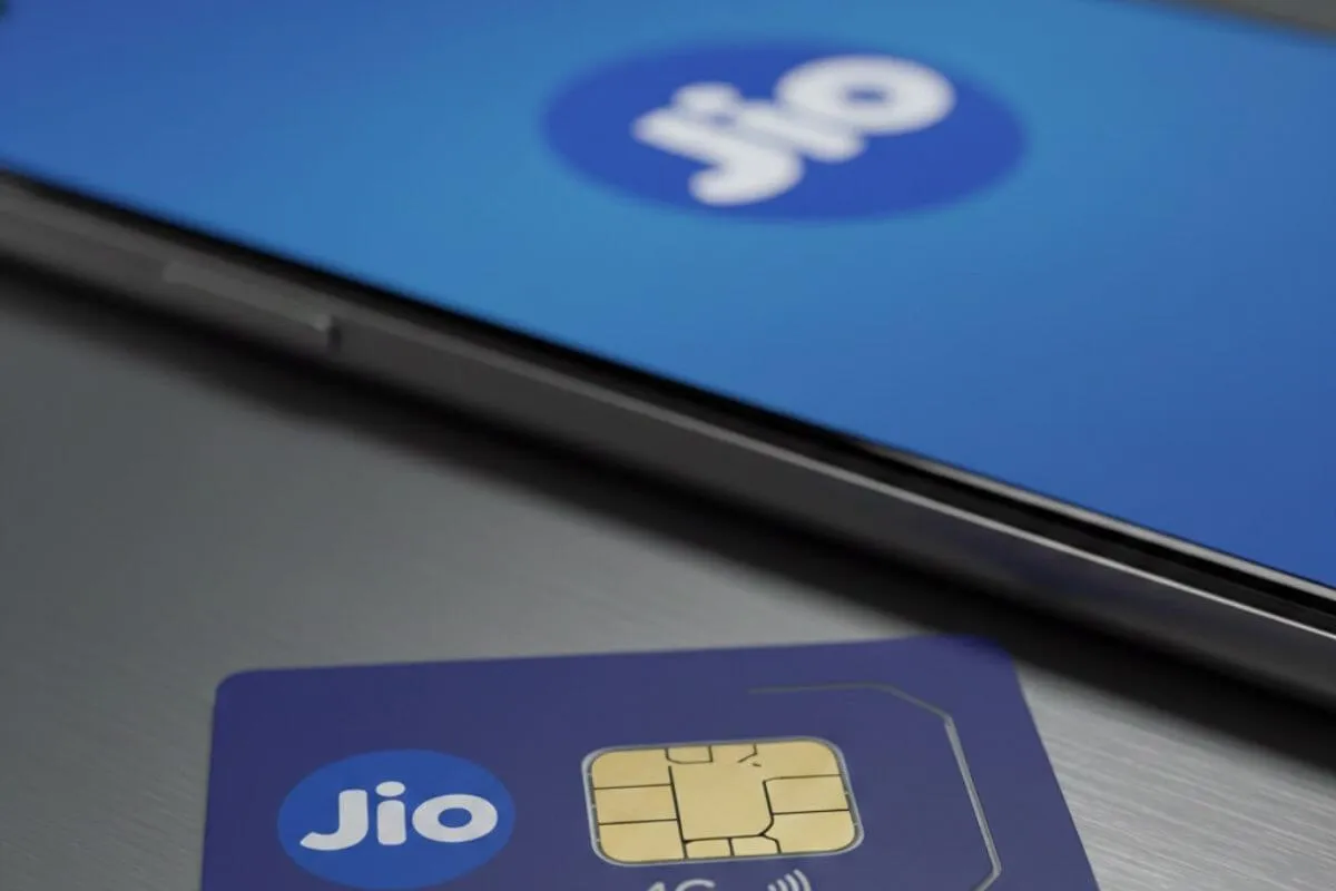 Reliance Jio Plans Major IPO, Aims to Transform India's Telecom Sector