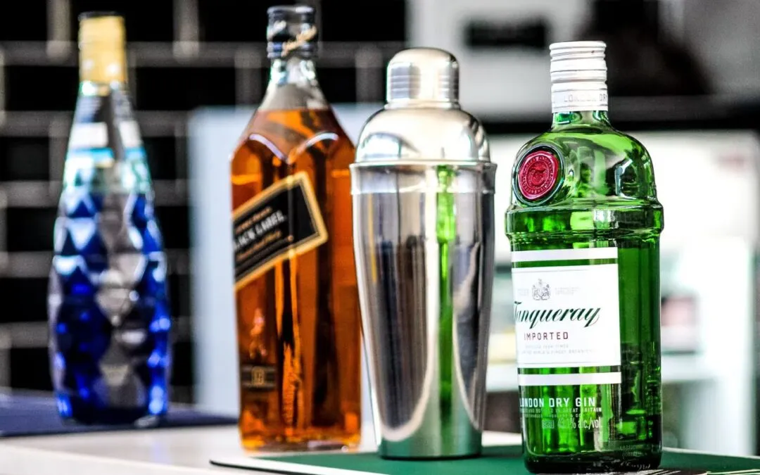 Analysts Highlight Stocks for Long-Term Investment in India