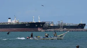 US Navy Seizes Tanker Linked to Venezuela Before Key Meeting