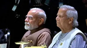 India Recommends Withdrawal of Families of Officials in Bangladesh