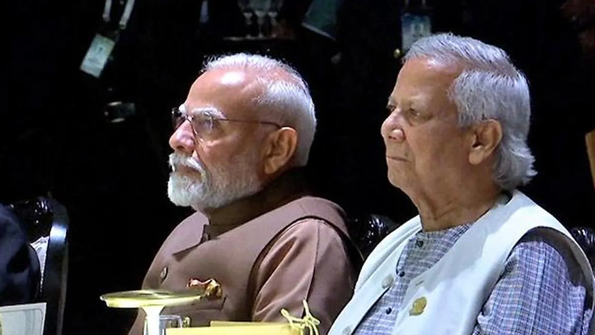 India Recommends Withdrawal of Families of Officials in Bangladesh