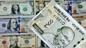 Indian Rupee Depreciates Against US Dollar, Reaches 91.99