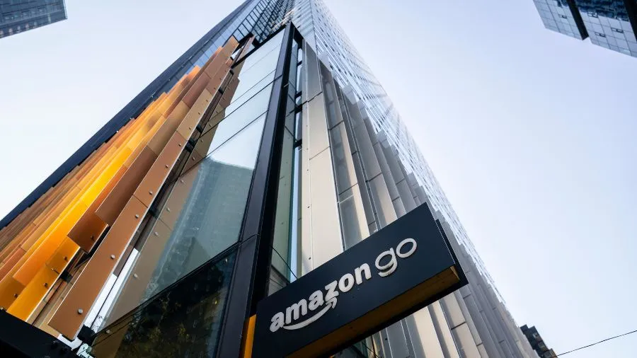 Amazon to Lay Off 14,000 Employees Amid Restructuring Efforts