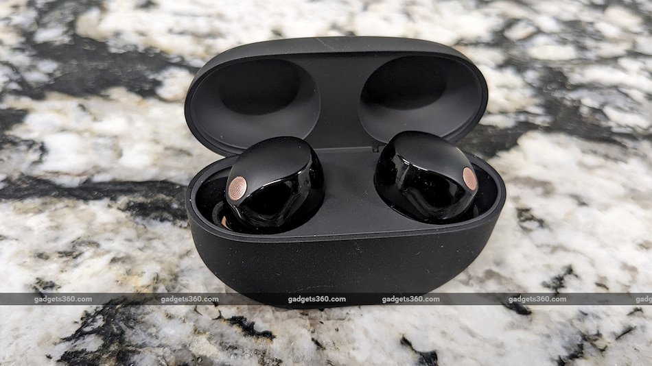 Sony Unveils WF-1000XM6 Wireless Earbuds with Advanced Features