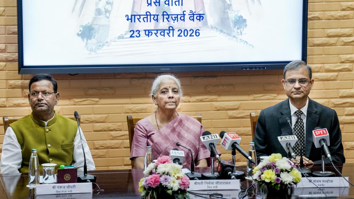 Global Trade Shifts as Trump Imposes New Tariffs Following Court Ruling