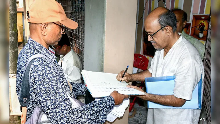 West Bengal Voter Roll Deletions Spark Political Row