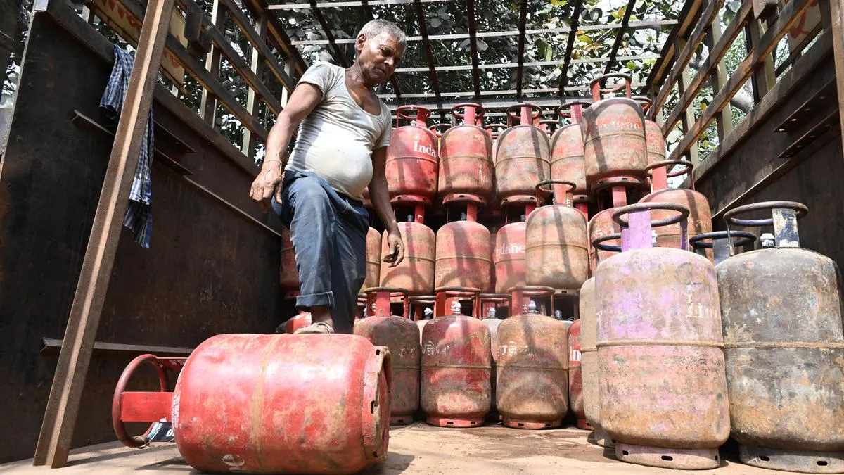 Indian Government Clarifies LPG eKYC Requirements for Consumers