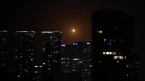 Two Lives Lost Near Tel Aviv Due to Iranian Missile Strike