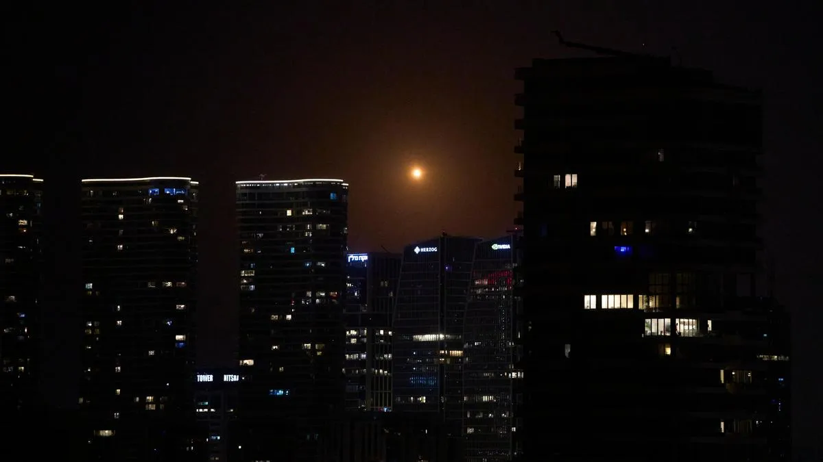 Two Lives Lost Near Tel Aviv Due to Iranian Missile Strike