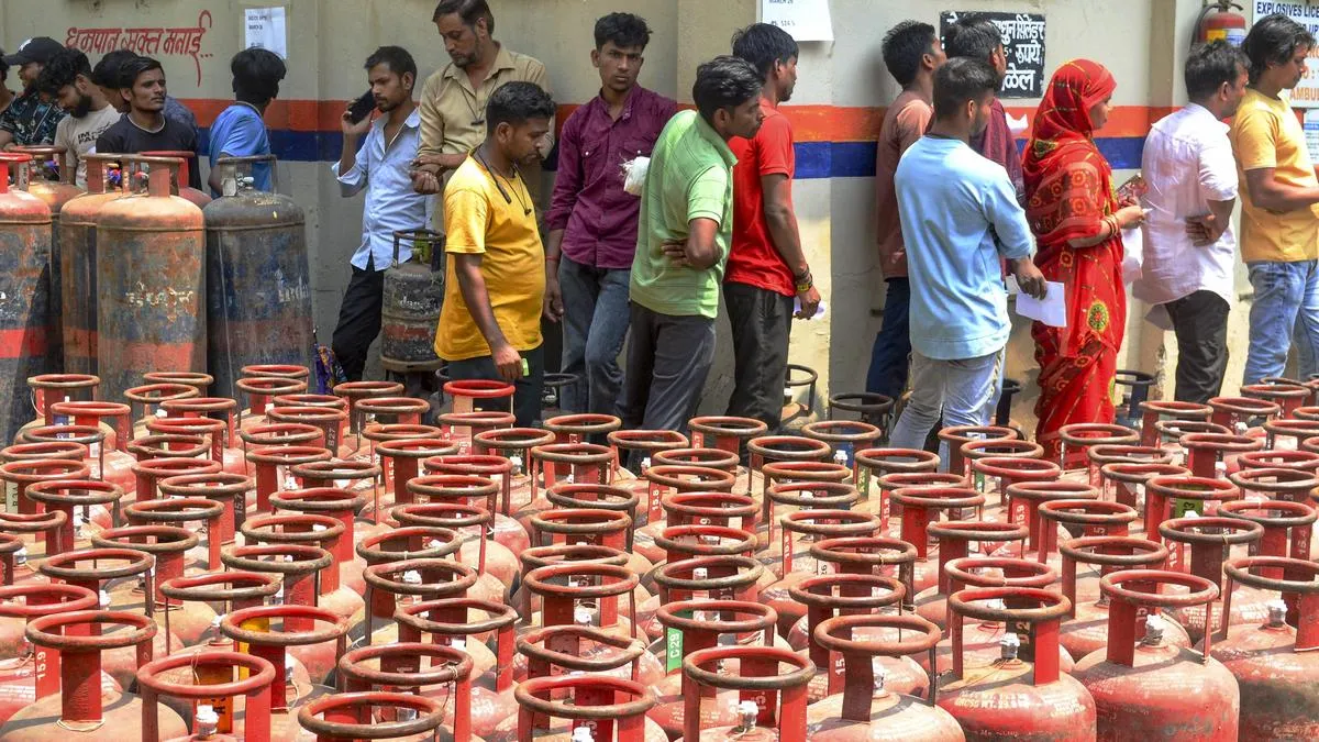 India Raises Commercial LPG Allocation to 70% Amid Crisis