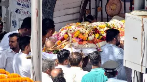 Last Rites Held for Industrialist Vijaypat Singhania in Mumbai