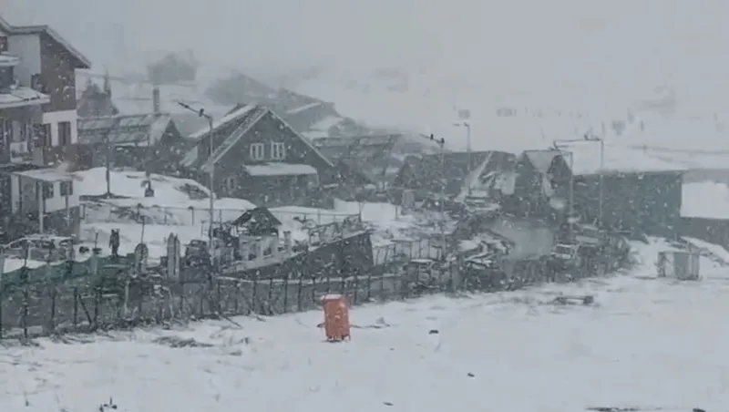 Fresh Snowfall and Rains Impact Transport in Kashmir Valley