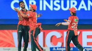Hyderabad Defeats Rajasthan in IPL 2026: Hinge and Hussain Shine