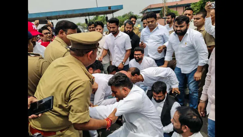 Political Delegation Stopped at Noida Border Amid Tensions