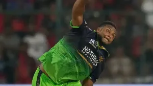 IPL 2026: RCB's Mo Bobat Discusses Shepherd's Last Over Strategy