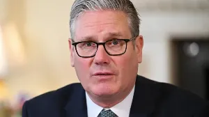 UK Prime Minister Starmer Faces Criticism Over Mandelson Appointment