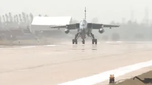 Indian Air Force Conducts Exercise on Purvanchal Expressway