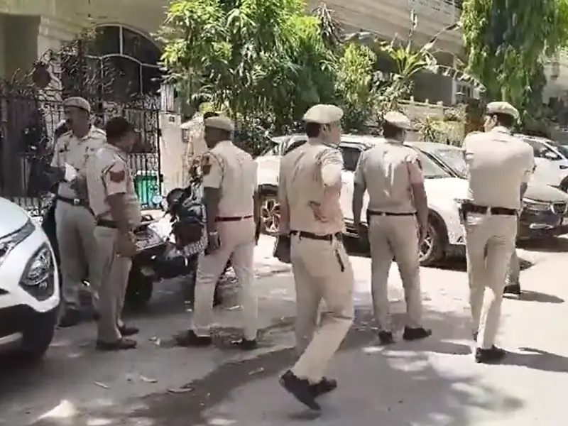 Delhi Police Investigate Murder of IRS Officer's Daughter