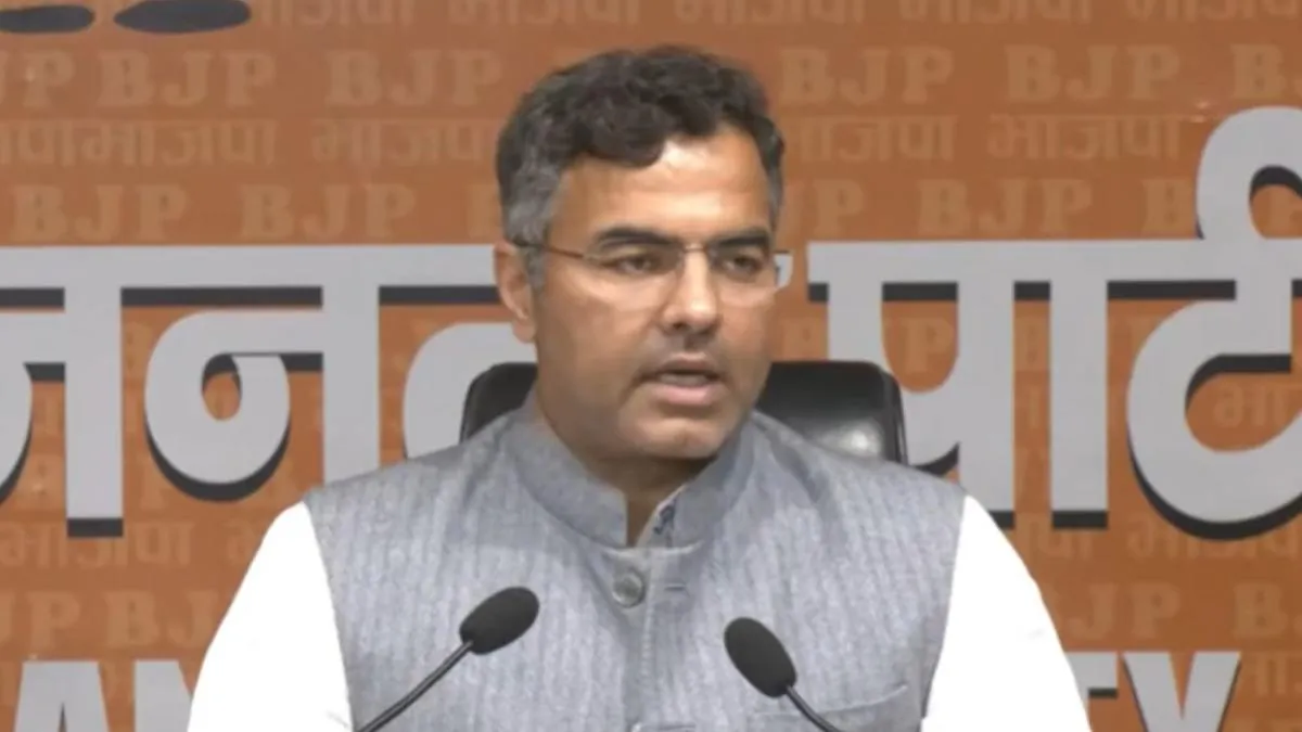 “Sheesh Mahal” Controversy Fuels Debate After Delhi Election Loss, Kejriwal Faces Criticism