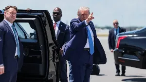 Donald Trump Criticises CBS Journalist Over Manifesto Reading