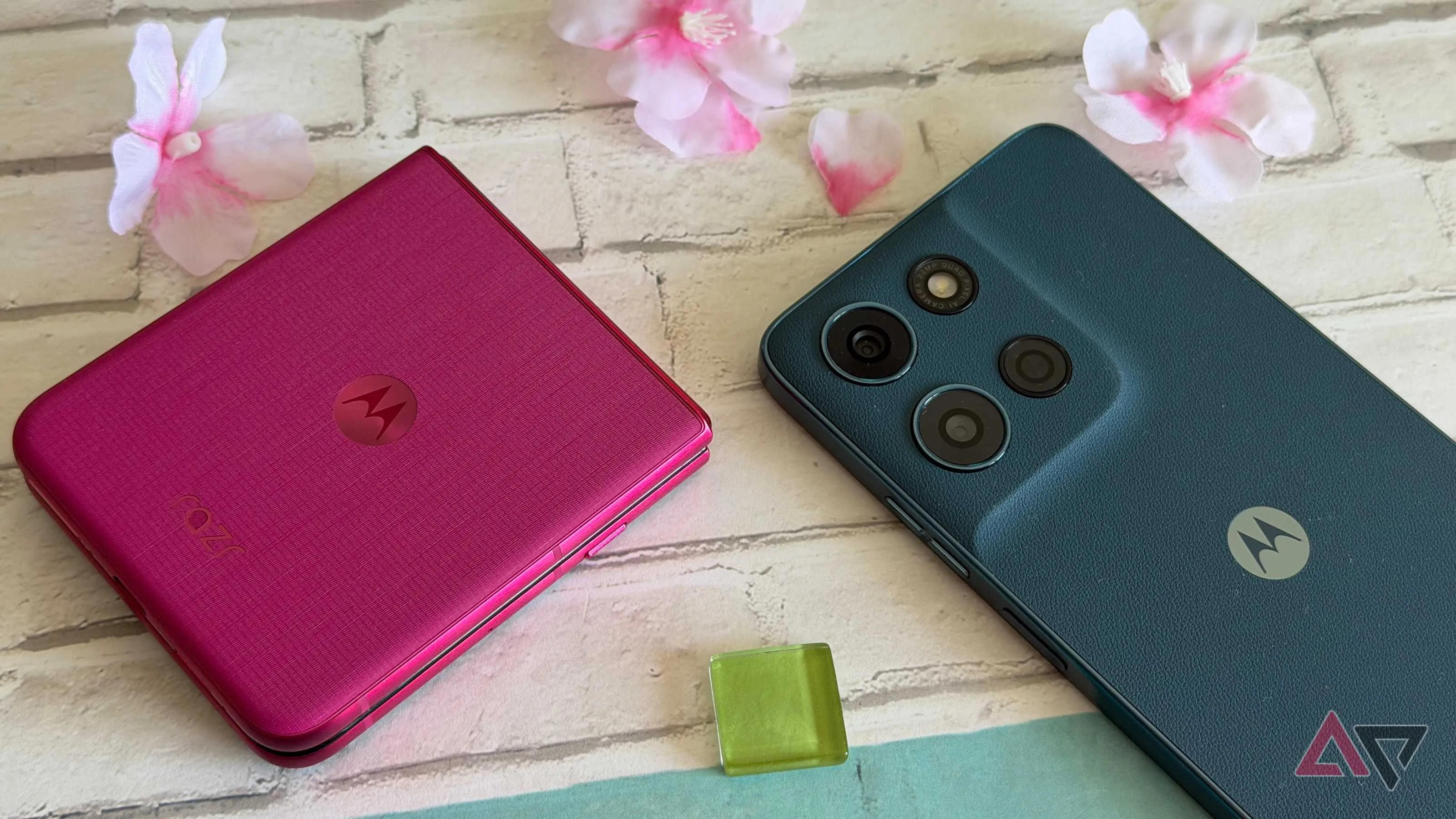 Motorola Introduces Latest Razr Folding Phones Amid Price Concerns