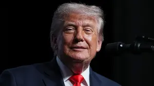 Donald Trump Compares US Navy to Pirates Amid Iran Tensions