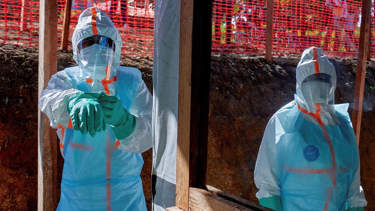 Ebola Outbreak: 263 Cases and 43 Fatalities in Congo and Uganda