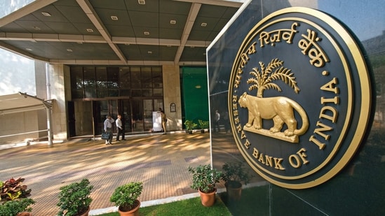 Indian Economy Vulnerable to Energy Price Shocks Amid Crisis
