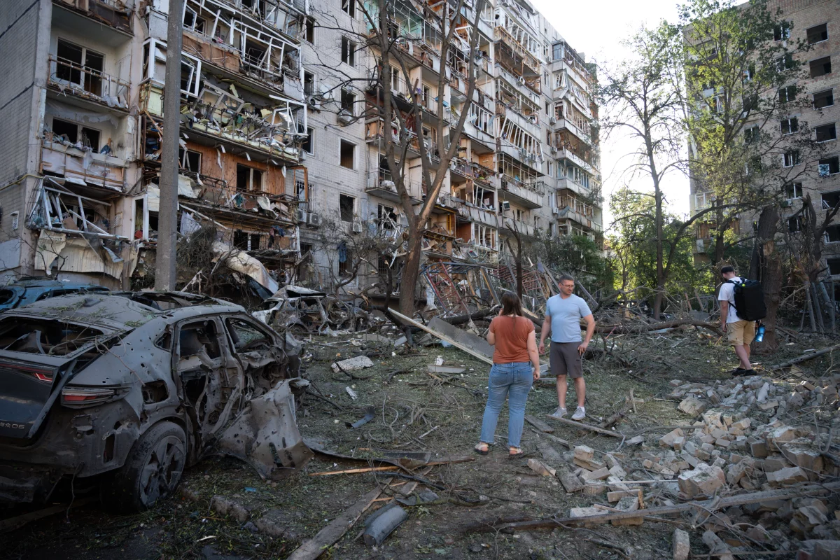 Kyiv Endures Significant Attack as Zelenskyy Issues Warning