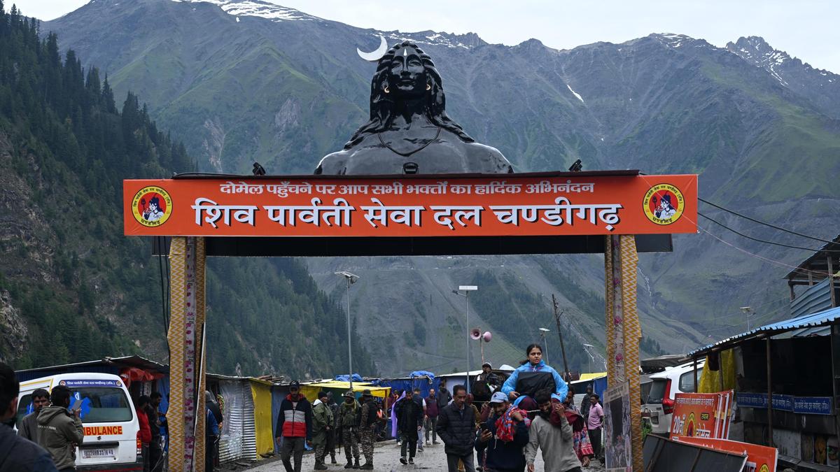 Amarnath Yatra Commences with PM Modi's Call for Cleanliness