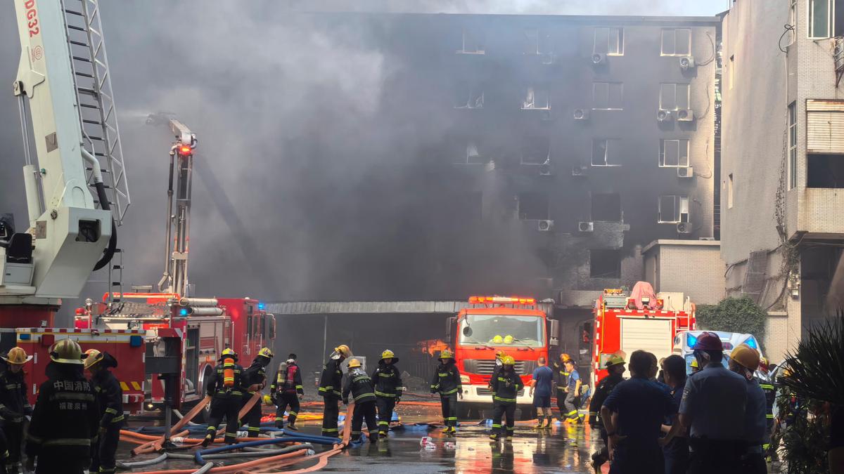 Fire at Jinjiang Shoe Factory Claims 28 Lives in China