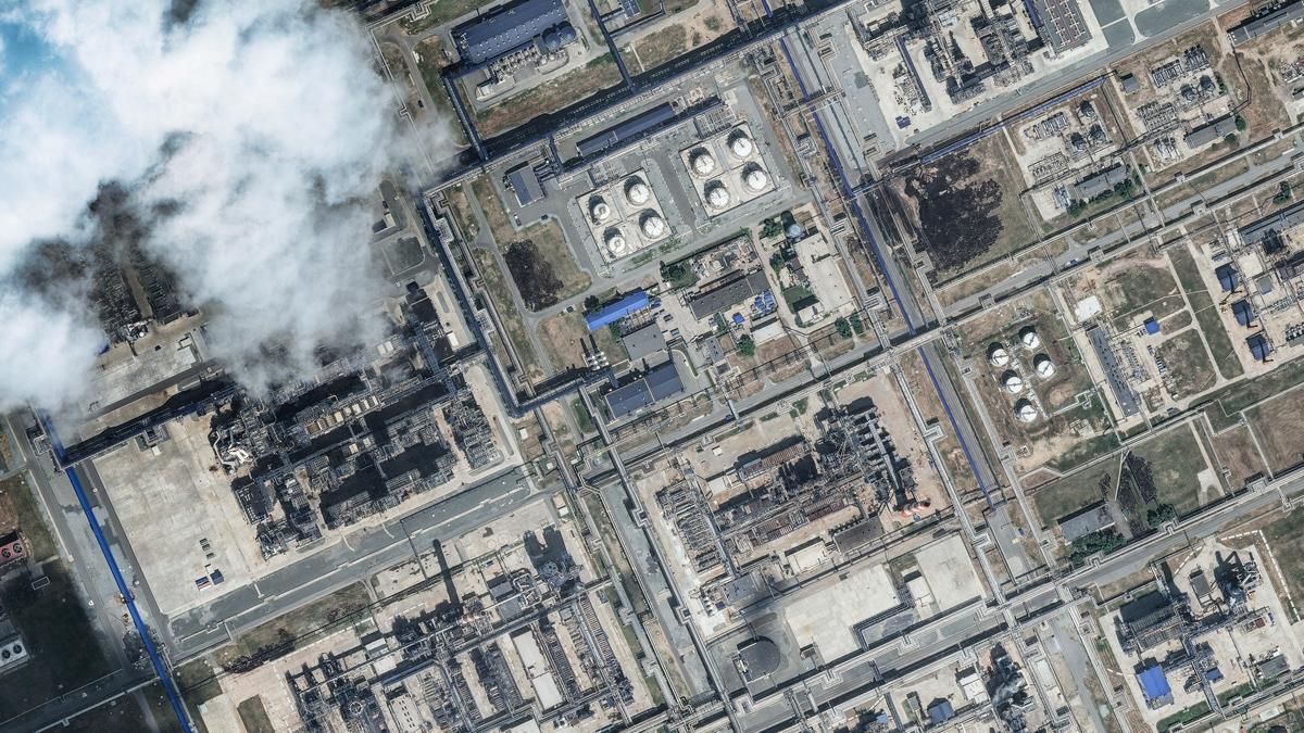 Ukraine Intensifies Drone Attacks on Russian Maritime Fuel Supplies