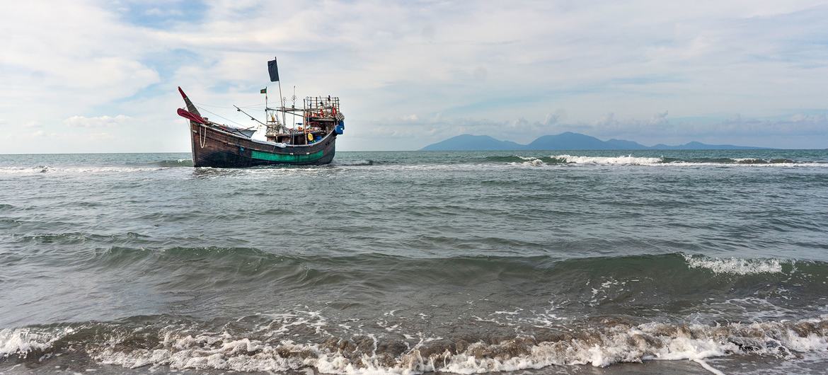 Over 500 Missing After Capsizing of Two Boats off Myanmar