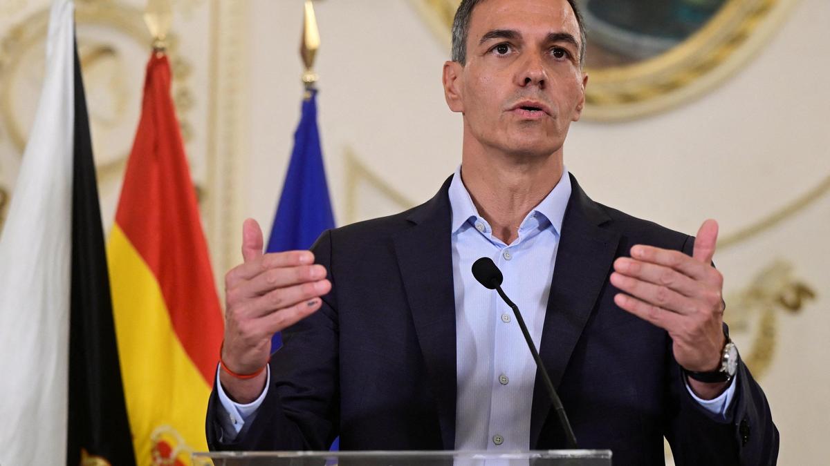Italy Implements Border Controls with Spain Amid Ceuta Migrant Crisis