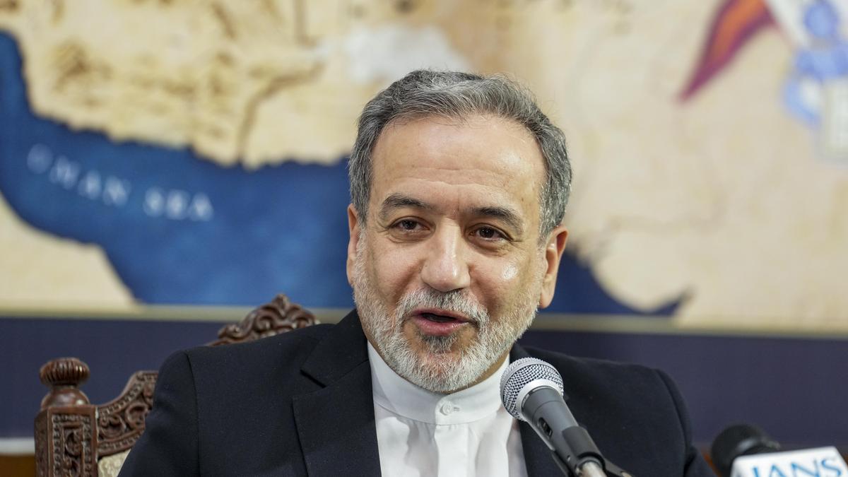 Pakistan Engages Iran for Diplomatic Talks Amid Regional Tensions