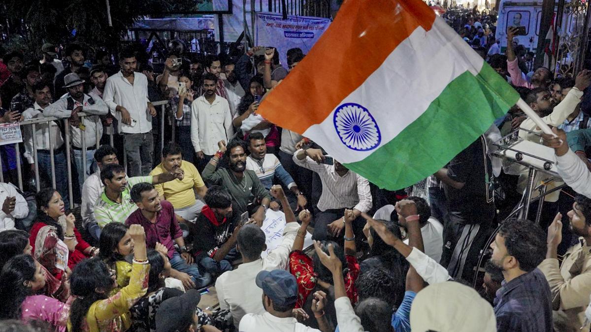 Rahul Gandhi Offers Support to Jharkhand Protesters Amid Controversy